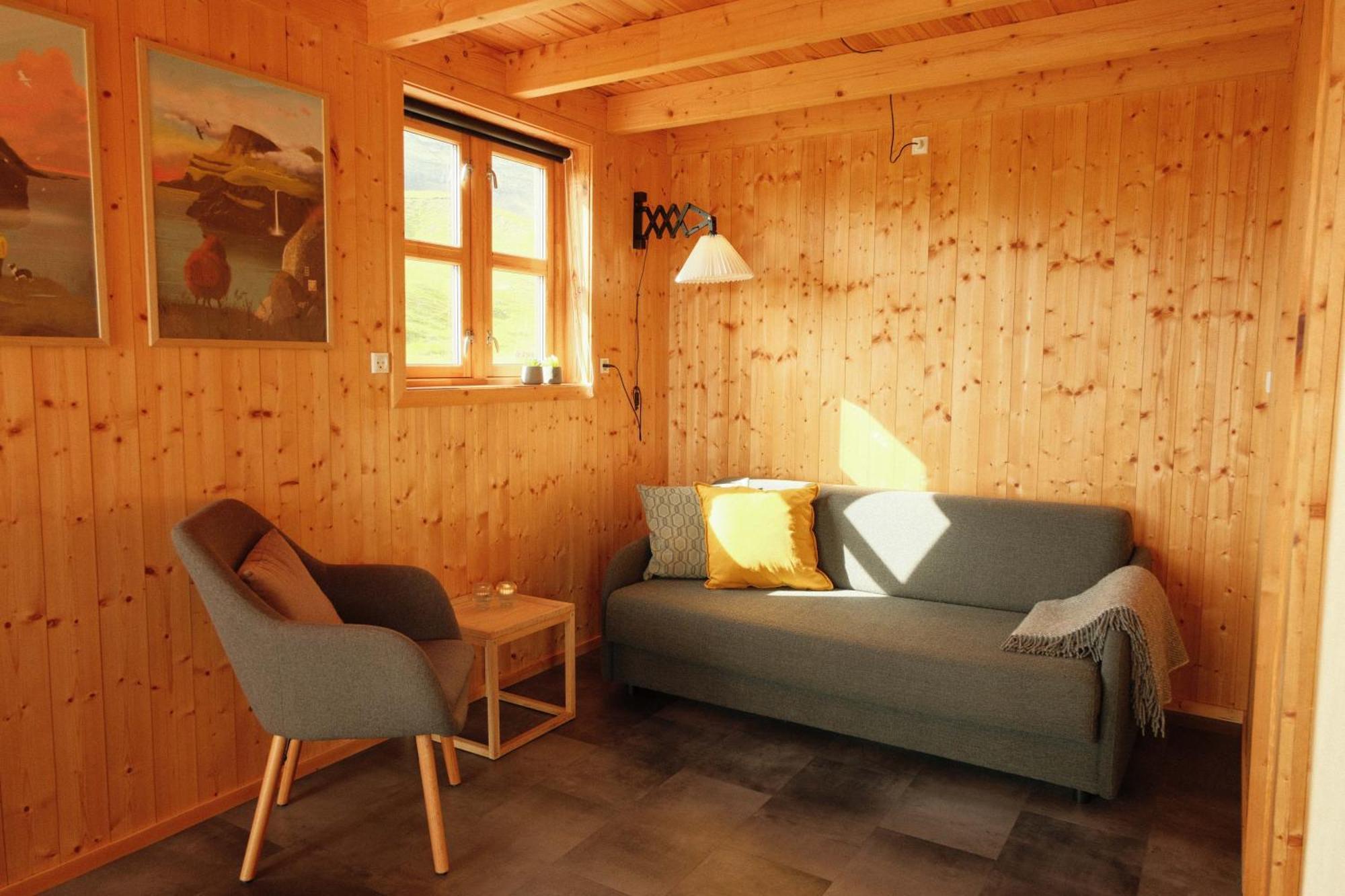 Mulafossur Cottages By Famous Waterfall In Gasadalur Екстериор снимка