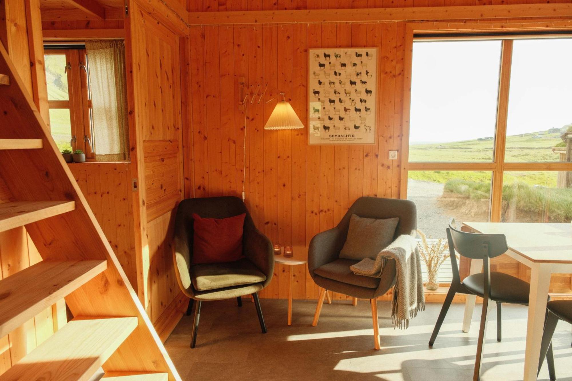 Mulafossur Cottages By Famous Waterfall In Gasadalur Екстериор снимка